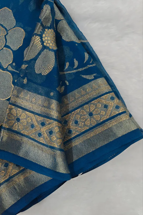 Elegant_Teal_Floral_Zari_Border_Saree