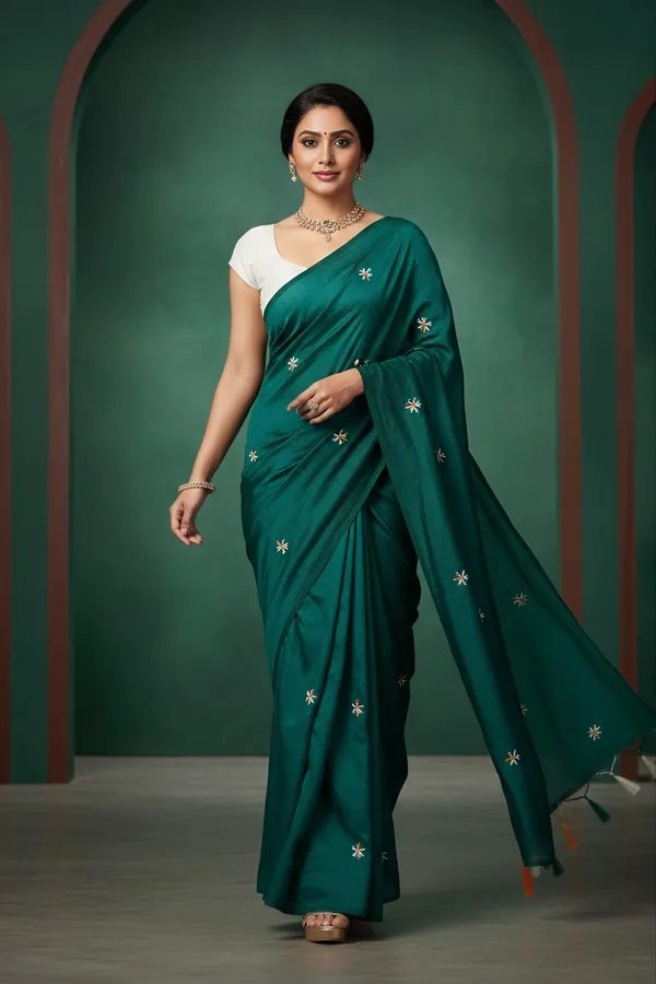 Peacock_Green_Prajakta_Floral_Saree_