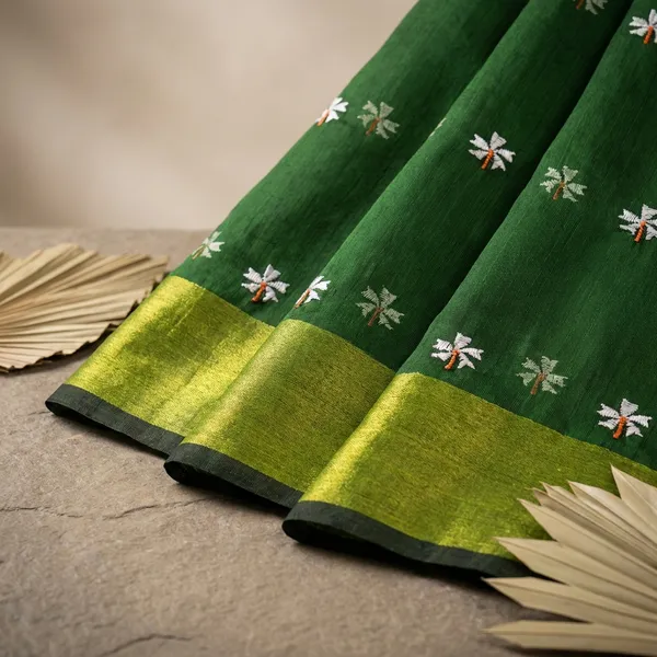 Dark_Green_Prajakta_Floral_Cotton_Saree_For_Women