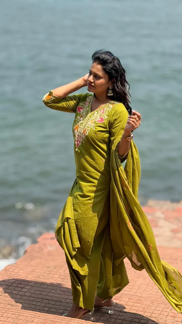 Olive_Green_Cotton_Kurta_Set