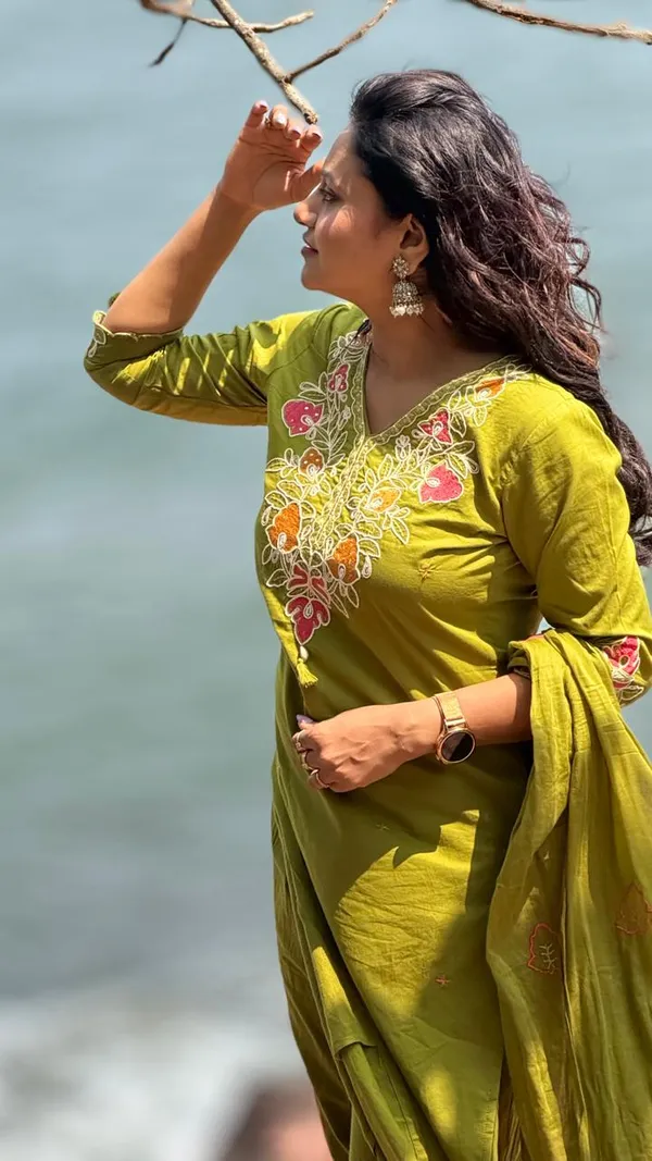 Olive_Green_Cotton_Kurta_Set