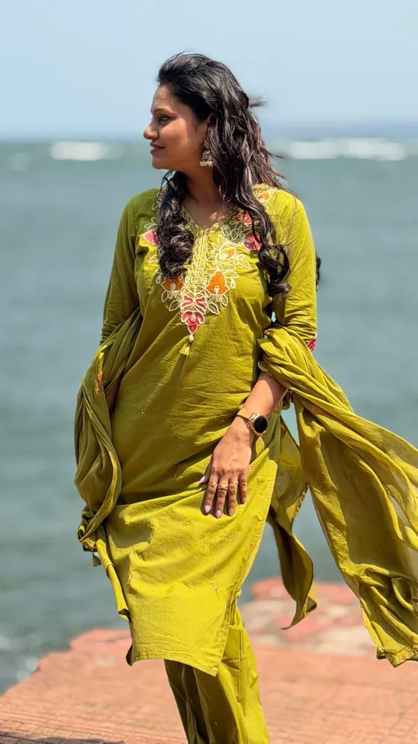 Olive_Green_Cotton_Kurta_Set