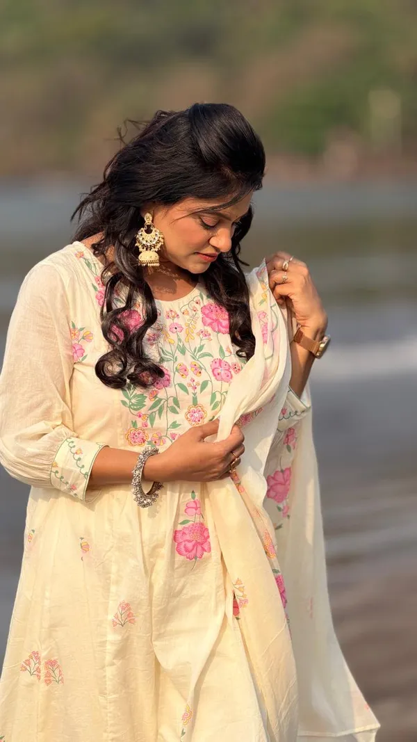 White_Cream_Anarkali_Pure_Cotton_Dress