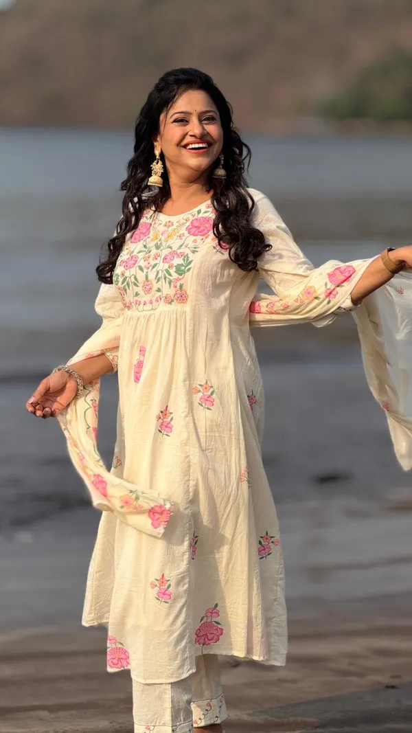 White_Cream_Anarkali_Pure_Cotton_Dress