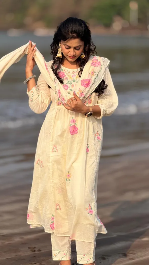White_Cream_Anarkali_Pure_Cotton_Dress