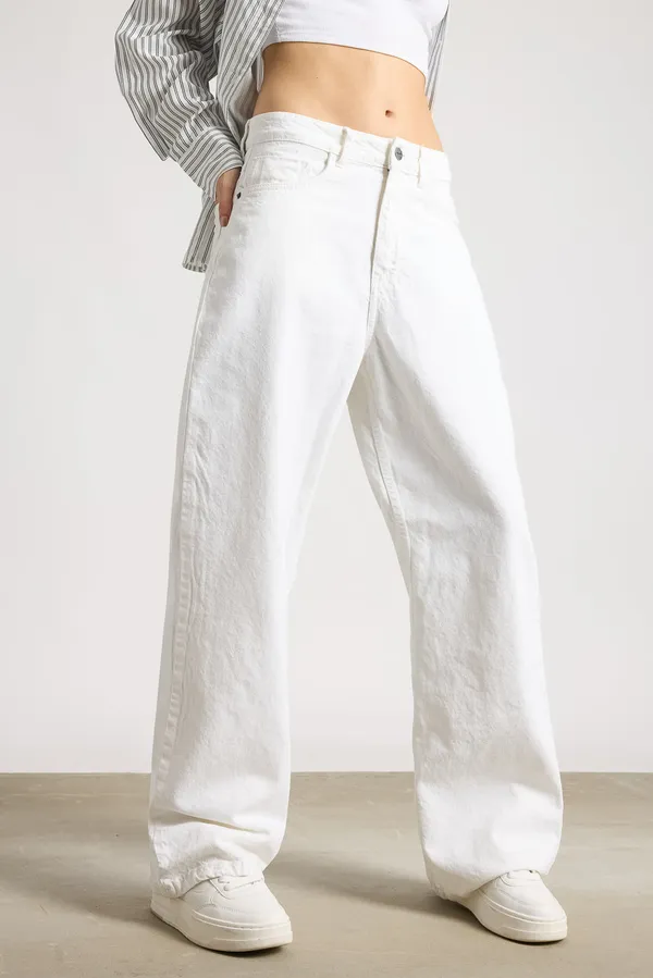 White_Premium_Wide_Leg_Jeans_For_Women