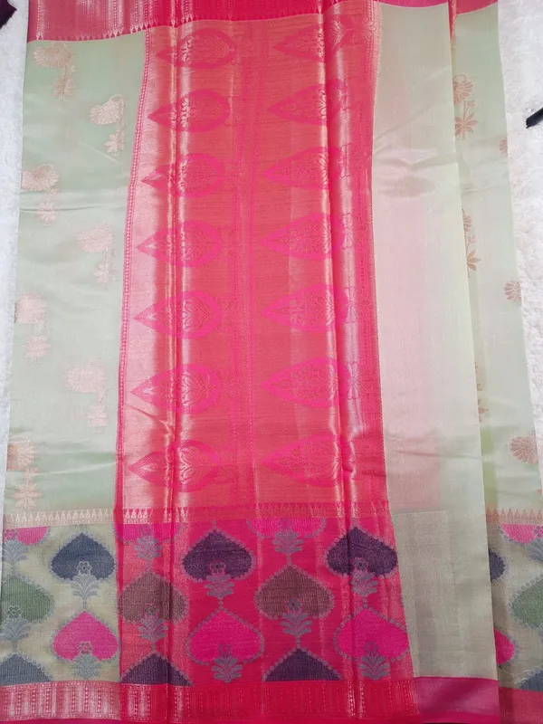 Elegant_Mint_Green_And_Pink_Banaras_Katan_Silk_Saree