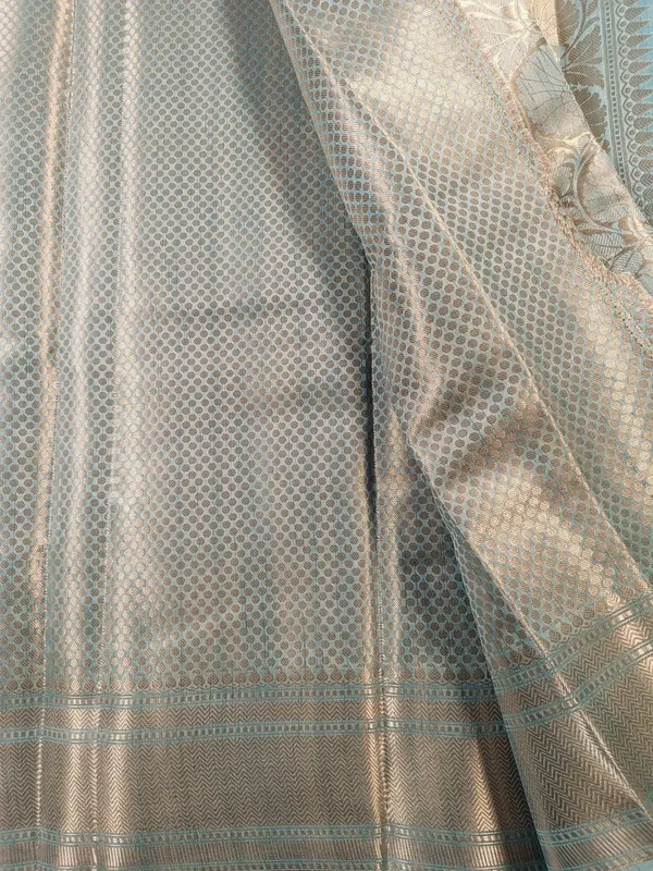 Elegant_Sky_Blue_Banarasi_Katan_Silk_Saree