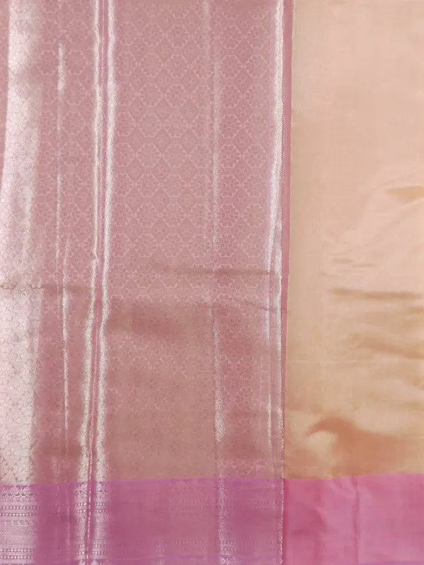 Elegant_Peach_Banarasi_Katan_Silk_Saree