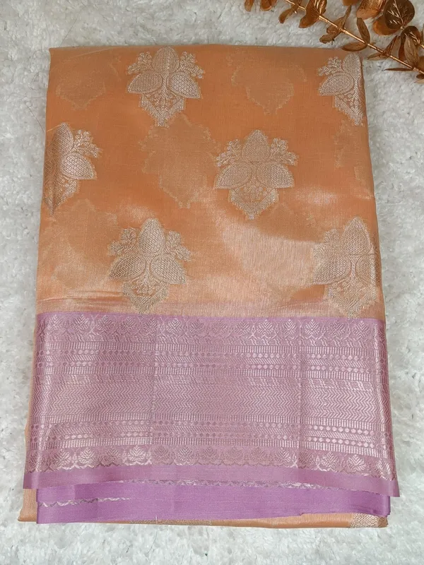 Elegant_Peach_Banarasi_Katan_Silk_Saree