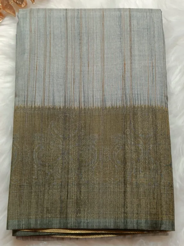 Pale_Grey_Color_Fancy_Saree