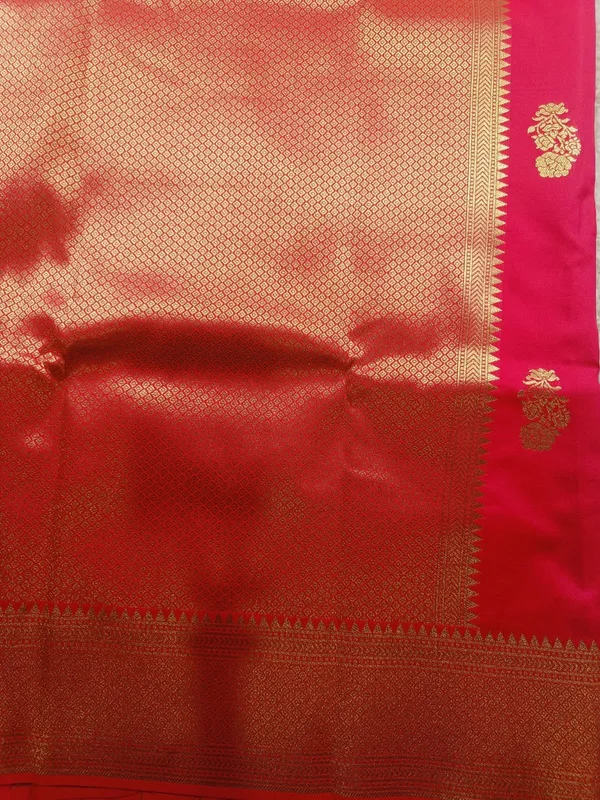 Pink_And_Gold_Combination_Lachak_Silk_Saree