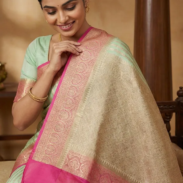 Elegant_Mint_Green_And_Pink_Banarasi_Organza_Saree