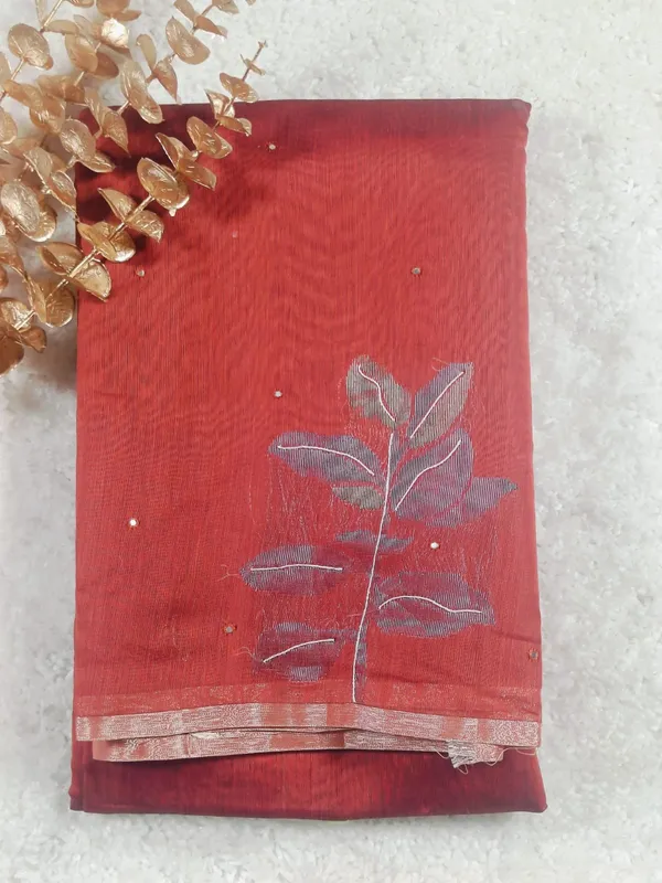 Elegant_Red_Moonga_Handwork_Saree