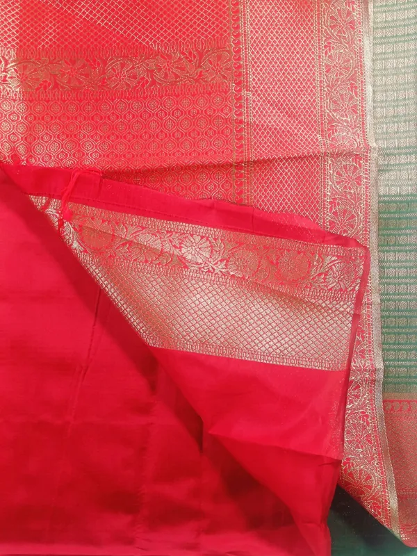 Green_And_Red_Banaras_Soft_Katan_Silk_Saree