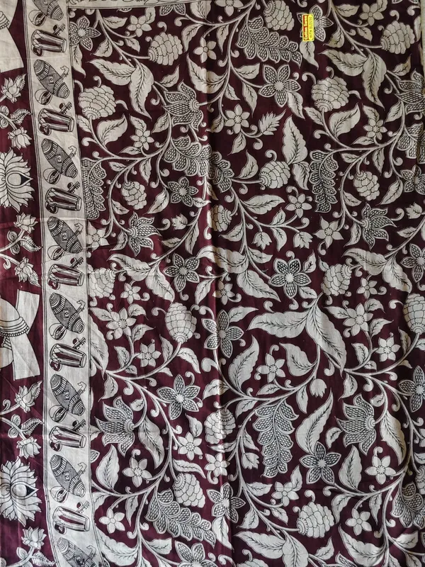 Maroon_Kalamkari_Printed_Saree_With_Traditional_Border_And_Floral_Design
