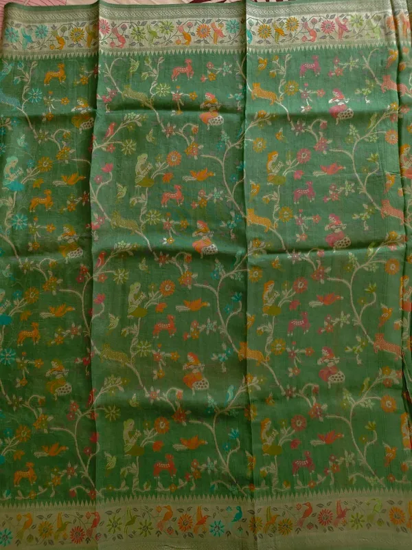 Elegant_Green_Banarasi_Art_Saree_With_Multicolor_Woven_Motifs