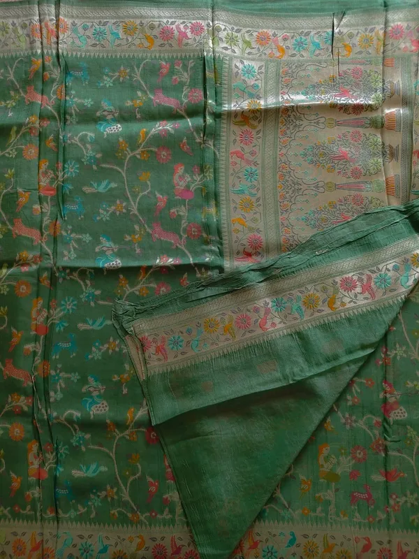 Elegant_Green_Banarasi_Art_Saree_With_Multicolor_Woven_Motifs