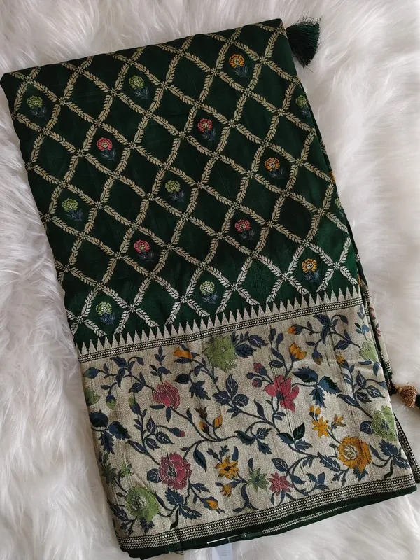 Elegant_Dark_Green_Banarasi_Silk_Saree_With_Floral_Jl_Border_And_Intricate_Zari_Weaving