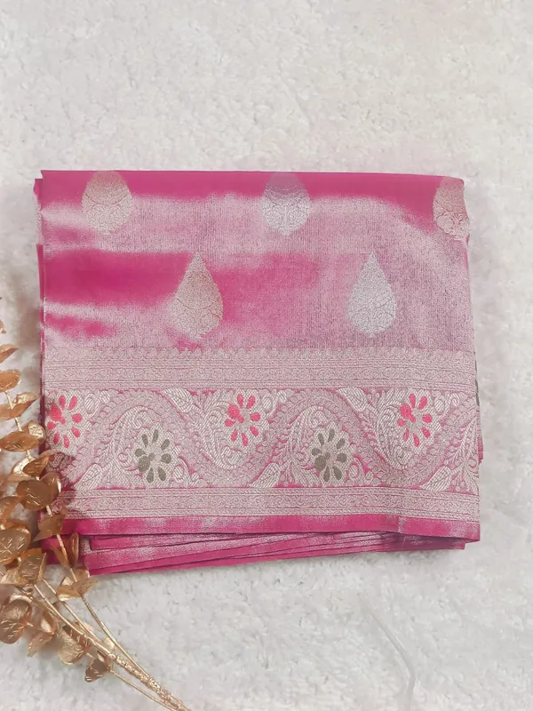 A_Pink_Banarasi_Art_Silk_Saree