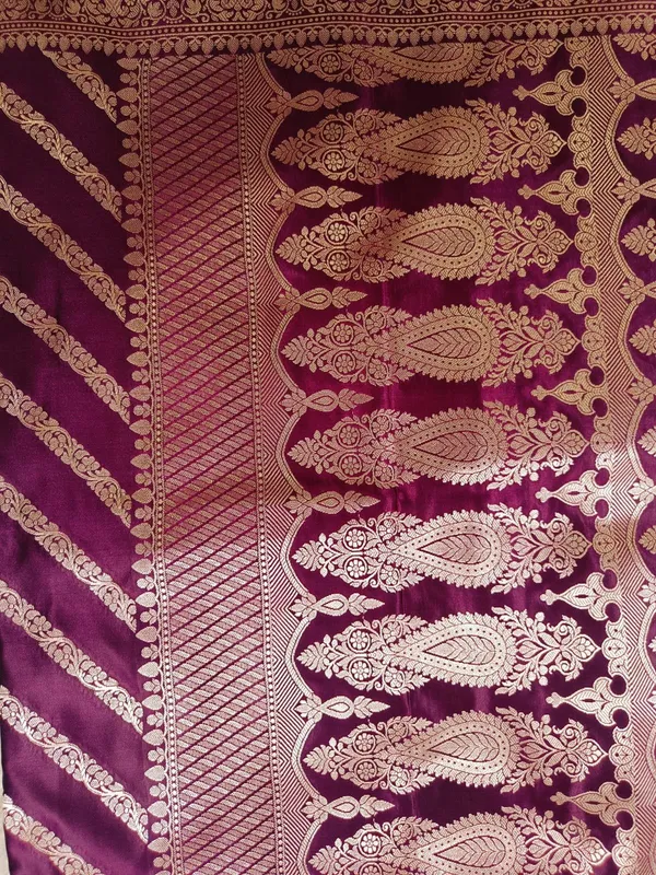Plum_Purple_Banaras_Premium_Katan_Tilfi_Silk_Saree