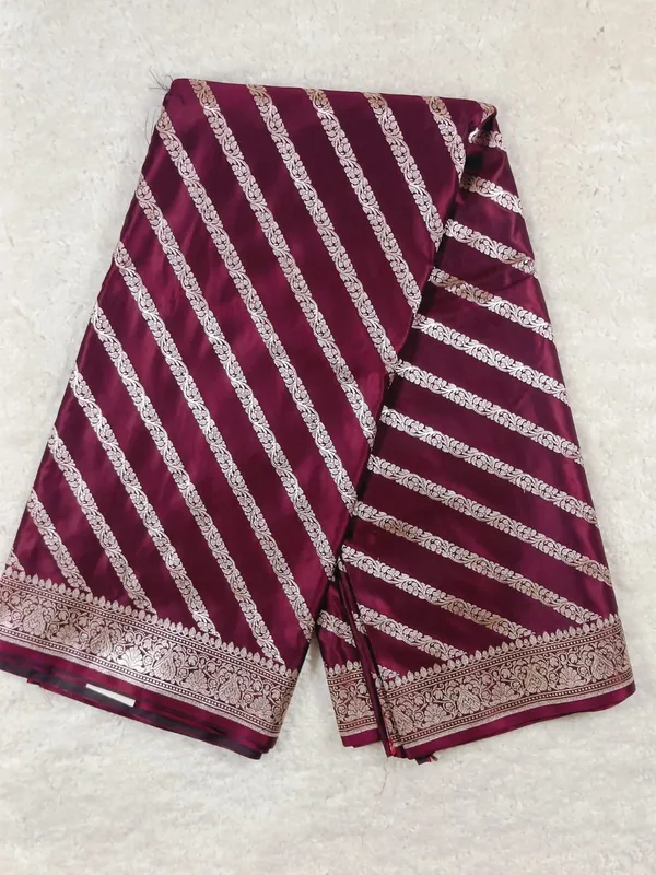 Maroon_Color_Pure_Banaras_Premium_Katan_Tilfi_Saree