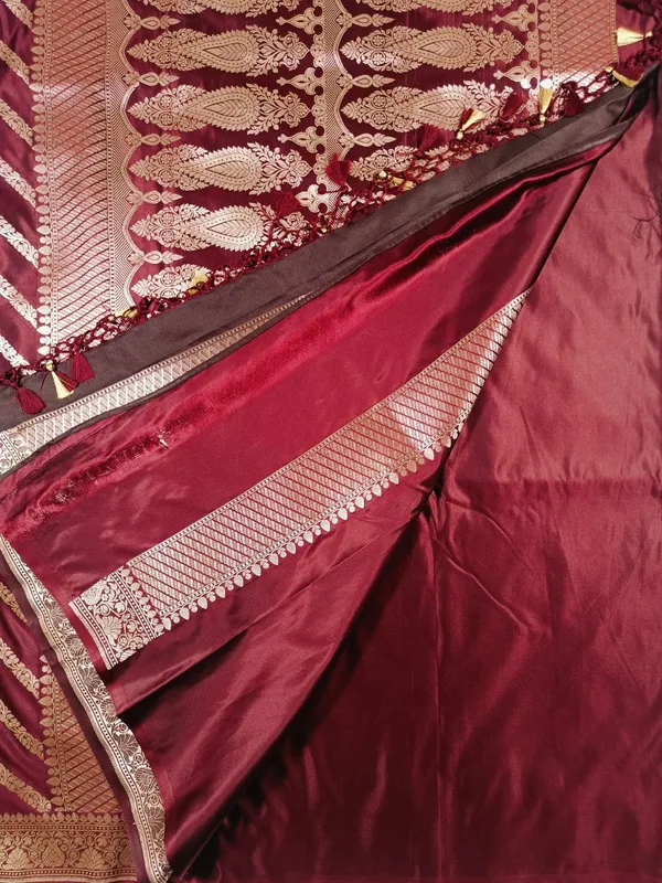 Maroon_Color_Pure_Banaras_Premium_Katan_Tilfi_Saree