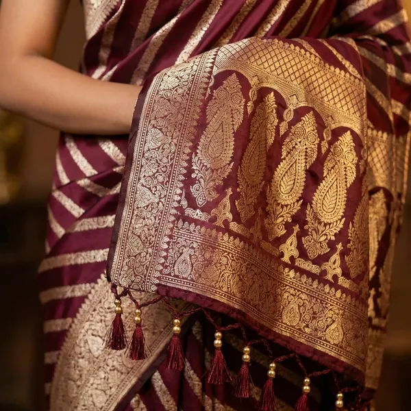 Maroon_Color_Pure_Banaras_Premium_Katan_Tilfi_Saree