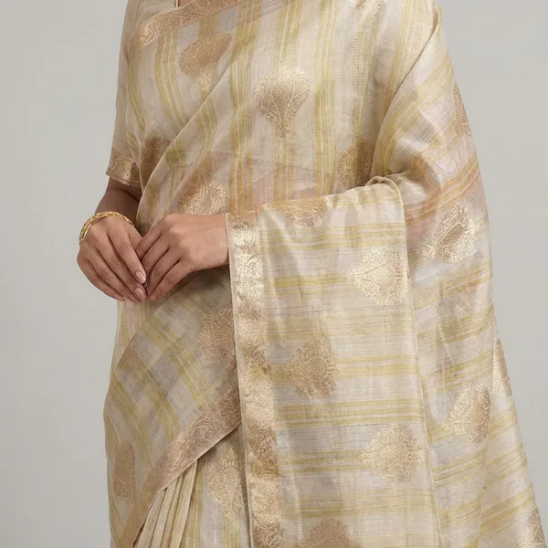 Elegant_Lemon_Yellow_Kota_Saree_With_Gold_Zari_Butti_And_Rich_Pallu_For_Women