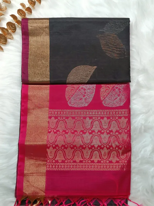 Elegant_Black_And_Pink_Uppada_Handloom_Silk_Saree