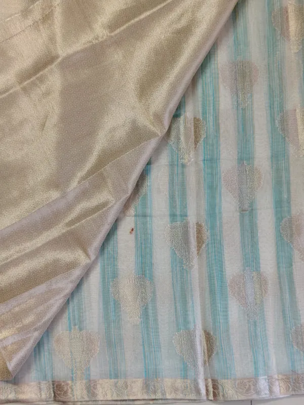 Elegant_Sky_Blue_Kota_Saree_With_Gold_Zari_Butti_And_Rich_Pallu_For_Women
