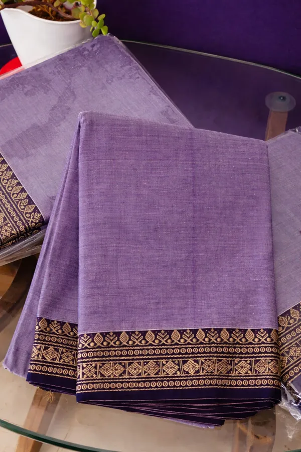 Classic_Narayanpet_Cotton_Saree_in_Lavender_with_Zari_Border