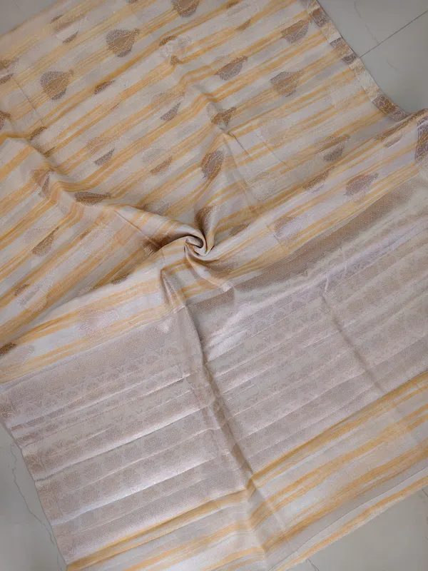 Cream_And_Orange_Kota_Doria_Cotton_Silk_Saree_With_Elegant_Woven_Butta_Design_For_Women