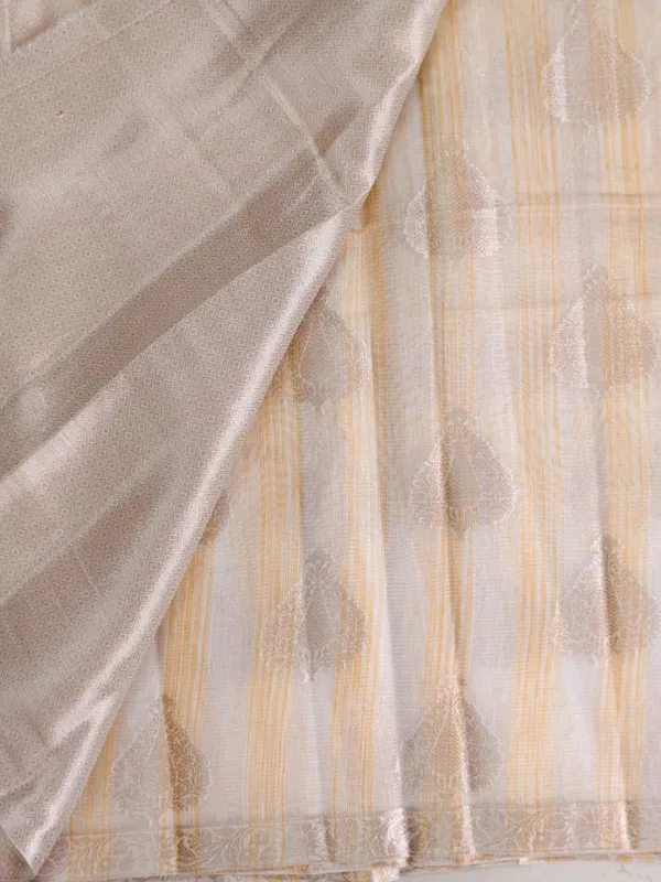 Cream_And_Orange_Kota_Doria_Cotton_Silk_Saree_With_Elegant_Woven_Butta_Design_For_Women