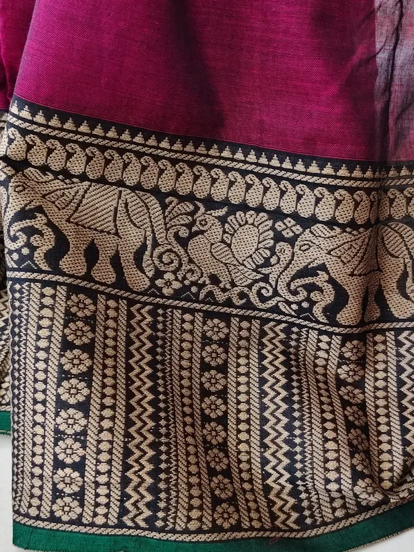 Magenta_Narayanpet_Cotton_Saree_With_Traditional_Zari_Border_For_Women