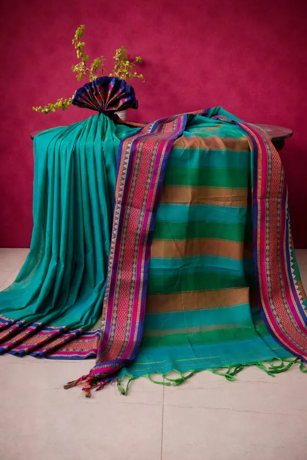 Sea_Green_Narayanpet_Cotton_Saree_With_Pink_And_Gold_Border_For_Women