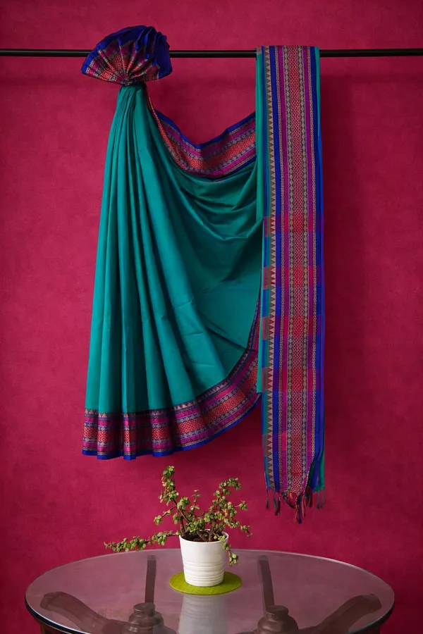 Sea_Green_Narayanpet_Cotton_Saree_With_Pink_And_Gold_Border_For_Women