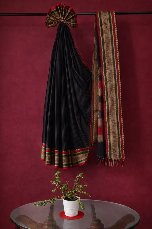 Black_Narayanpet_Cotton_Saree_With_Red_And_Gold_Border_For_Women