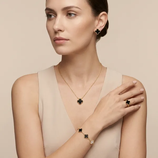 Gold_Faux_Pearl_And_Alloy_Premium_Chain_Combo_Set_For_Women_And_Girls