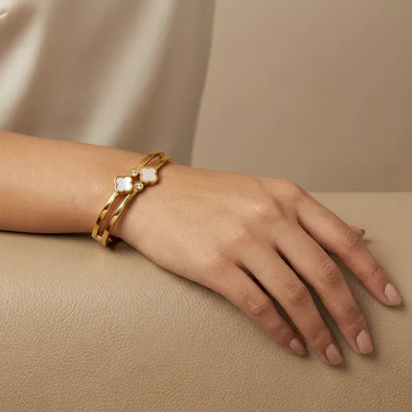 Gold_Faux_Pearl_And_Alloy_Premium_Kada_For_Women_And_Girls