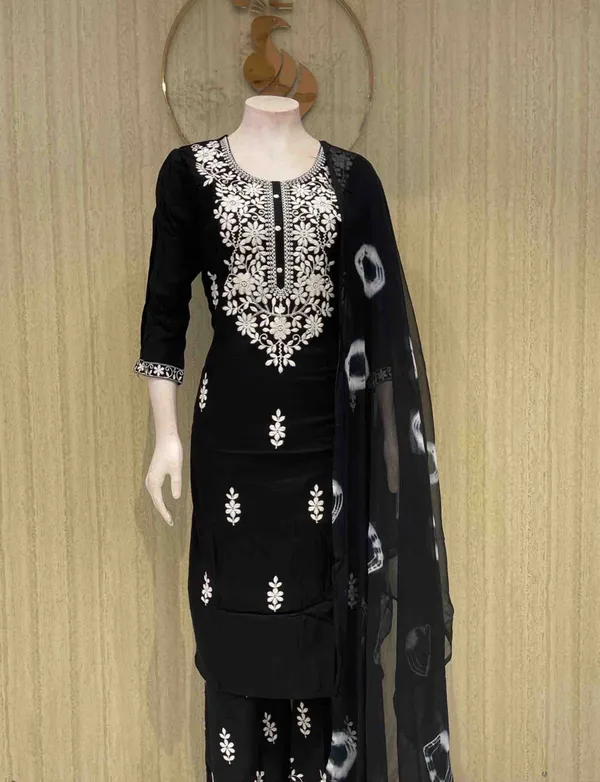 Black_Cotton_Premium_Kurta_Set_For_Women