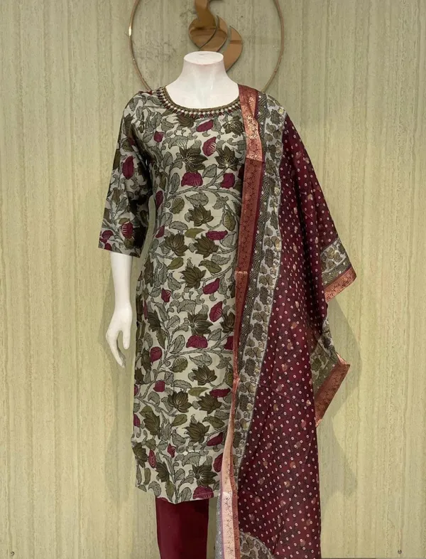 Kalamkari_Print_Cotton_Salwar_Suit_Set_with_Dupatta_-_Beige_and_Maroon_Floral_Design