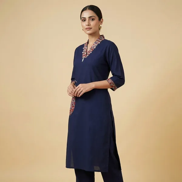 Navy_Blue_Ethnic_Kurta_Set_with_Embroidered_Details