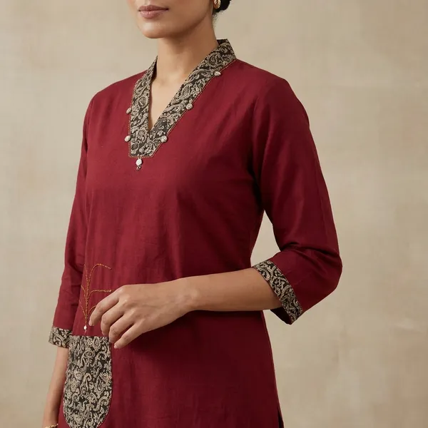 Maroon_Cotton_Kurti_with_Printed_Collar_and_Pocket_Detail