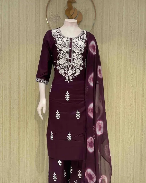 Maroon_Cotton_Premium_Kurta_Set_For_Women