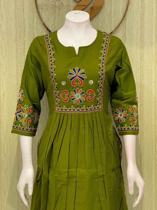 Olive_Cotton_Premium_Kurta_Set_For_Women