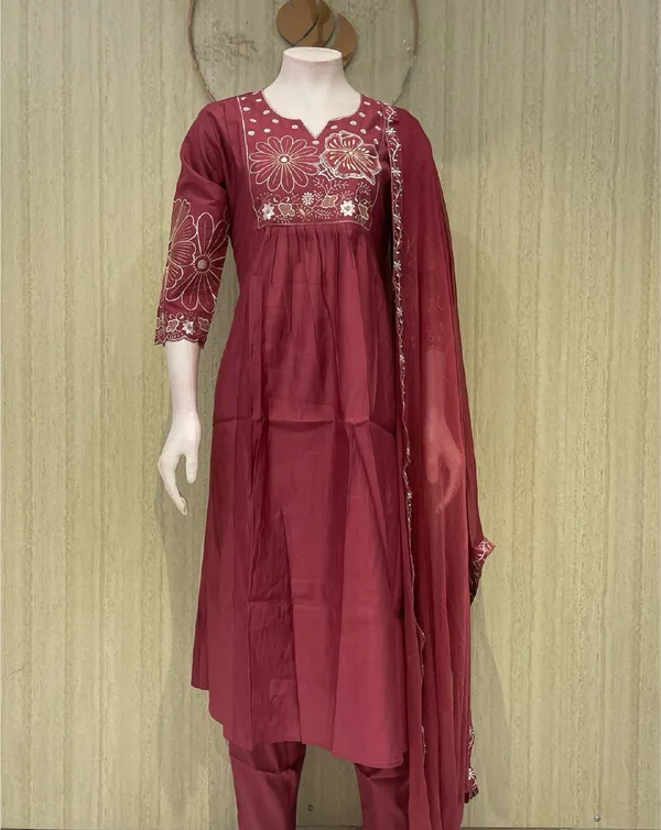 Maroon_Cotton_Premium_Kurta_Set_For_Women