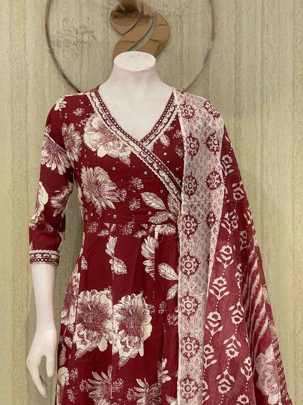 Maroon_Cotton_Premium_Kurta_Set_For_Women