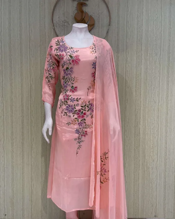 Pink_Cotton_Premium_Kurta_Set_For_Women