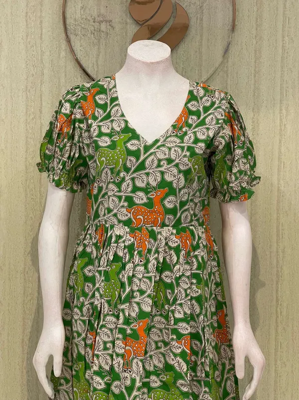 Green_Cotton_Premium_Kurta_Set_For_Women